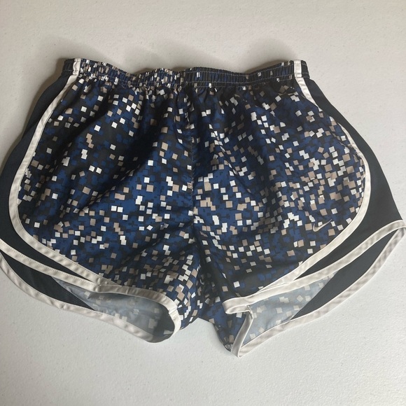 Nike Dri Fit With Built In Briefs Sz Med - Picture 2 of 9